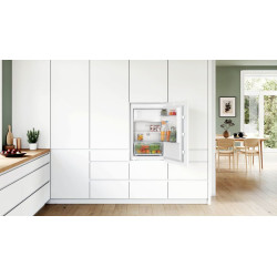 Bosch Serie 2 KIL22NSE0 combi-koelkast Ingebouwd 119 l Wit 2