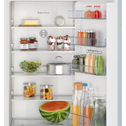 Bosch Serie 2 KIR41NSE0 réfrigérateur Intégré 204 L Blanc 2